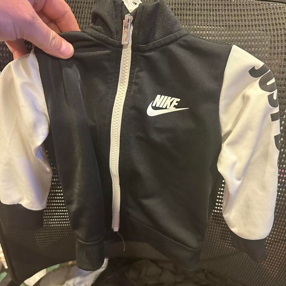 Nike Men's Black and White Jacket